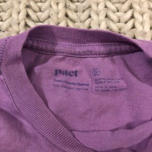 Pact Purple 2/3T t-shirt, gently used in excellent condition,smoke/pet free home
